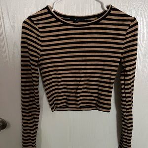 fitted cropped long sleeve striped tee